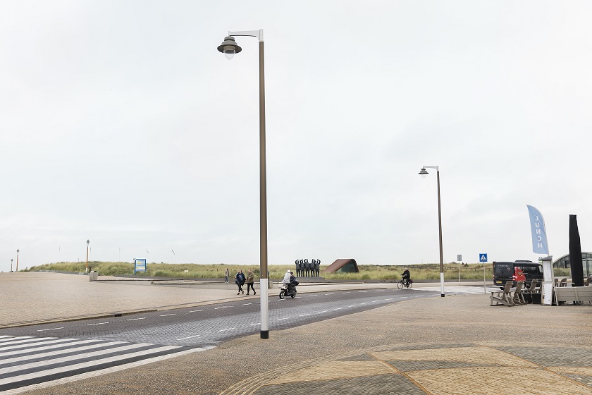 Boulevard Katwijk schijnt weer in aluminium