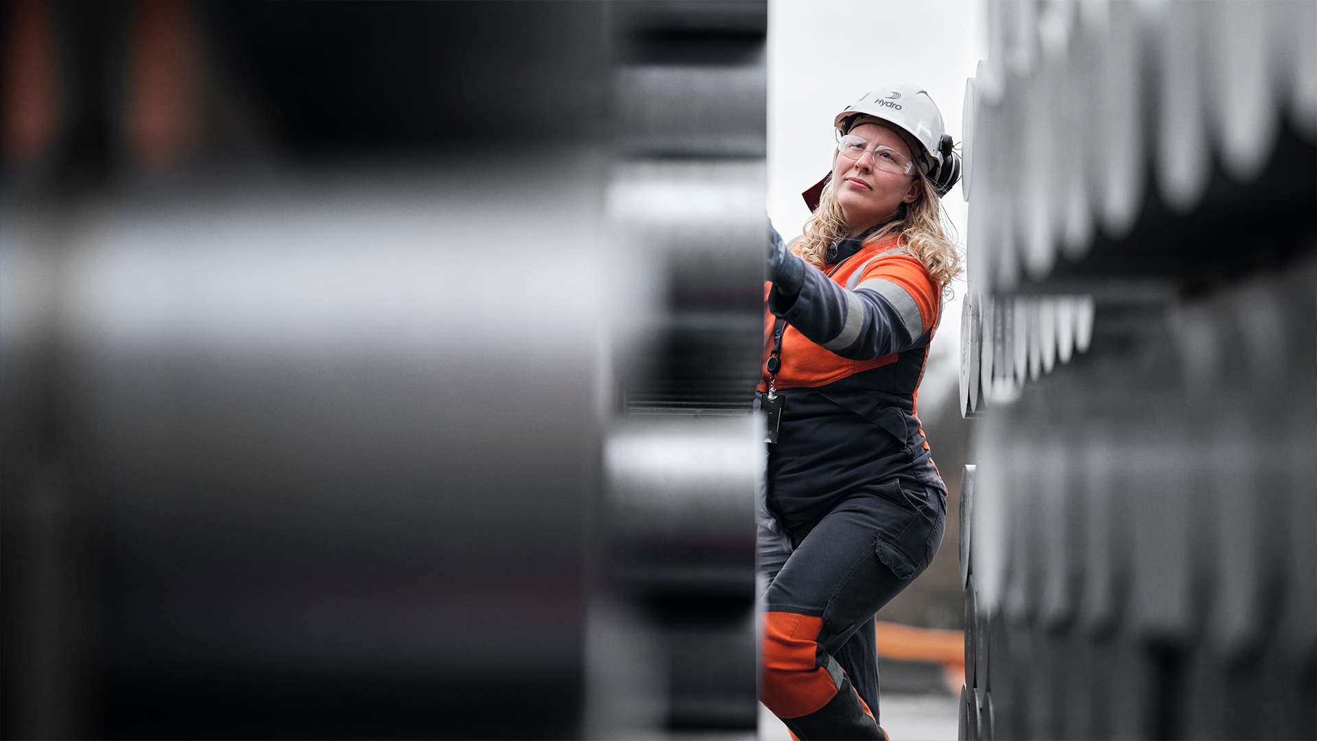 A Hydro employee in Karmøy, Norway