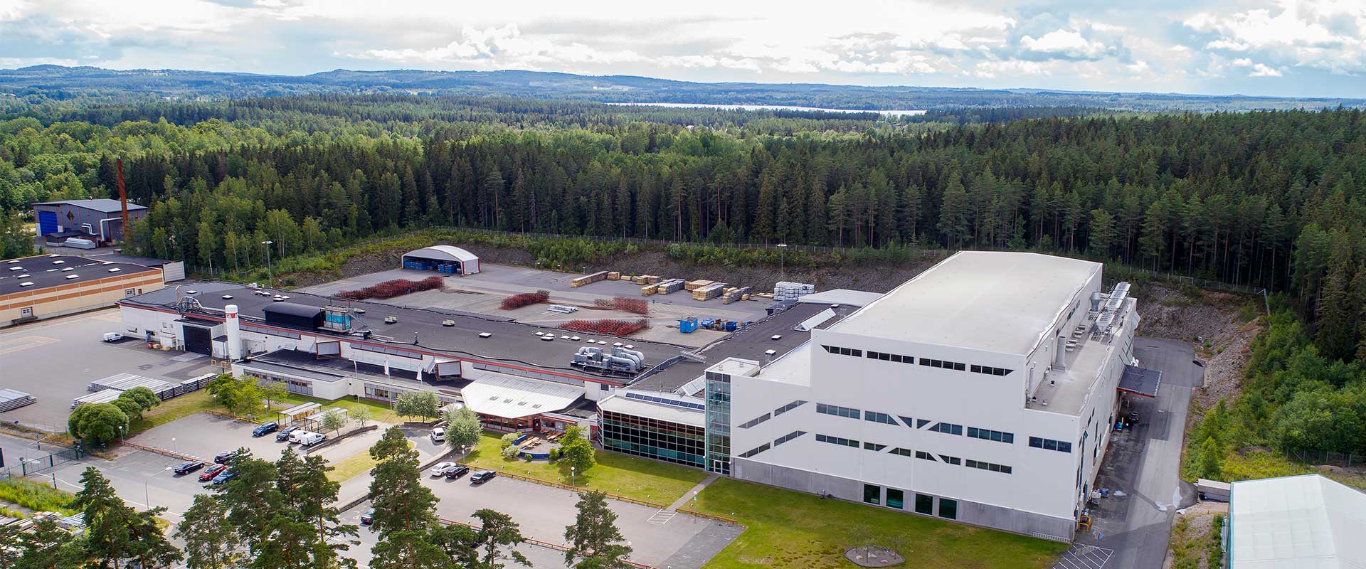 a large building with a parking lot