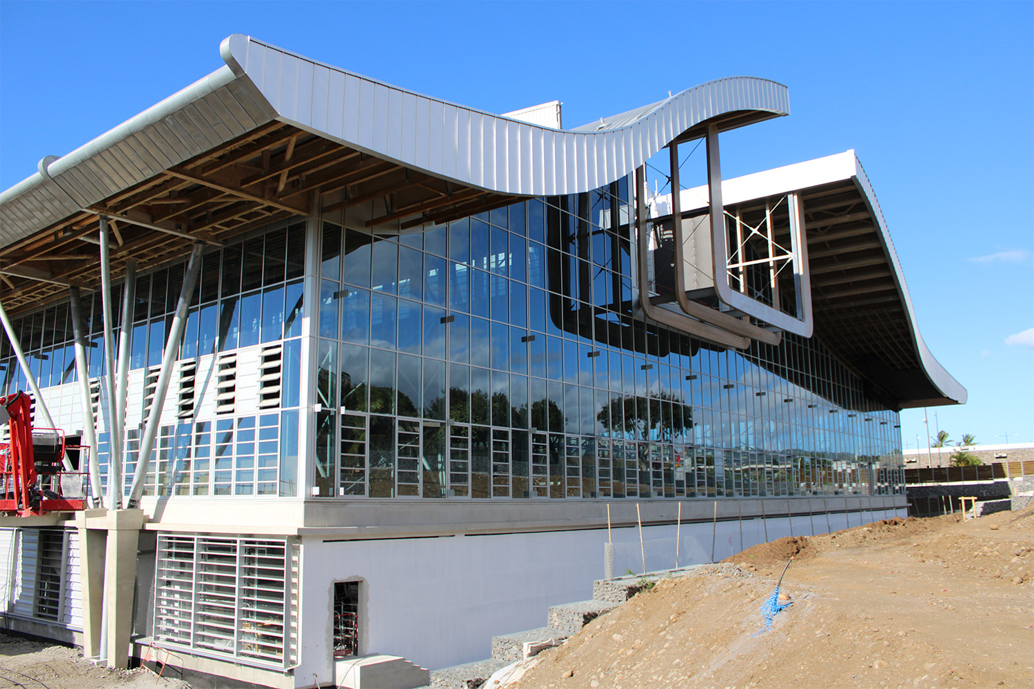 FIEGER Lamellenfenster für Fassade