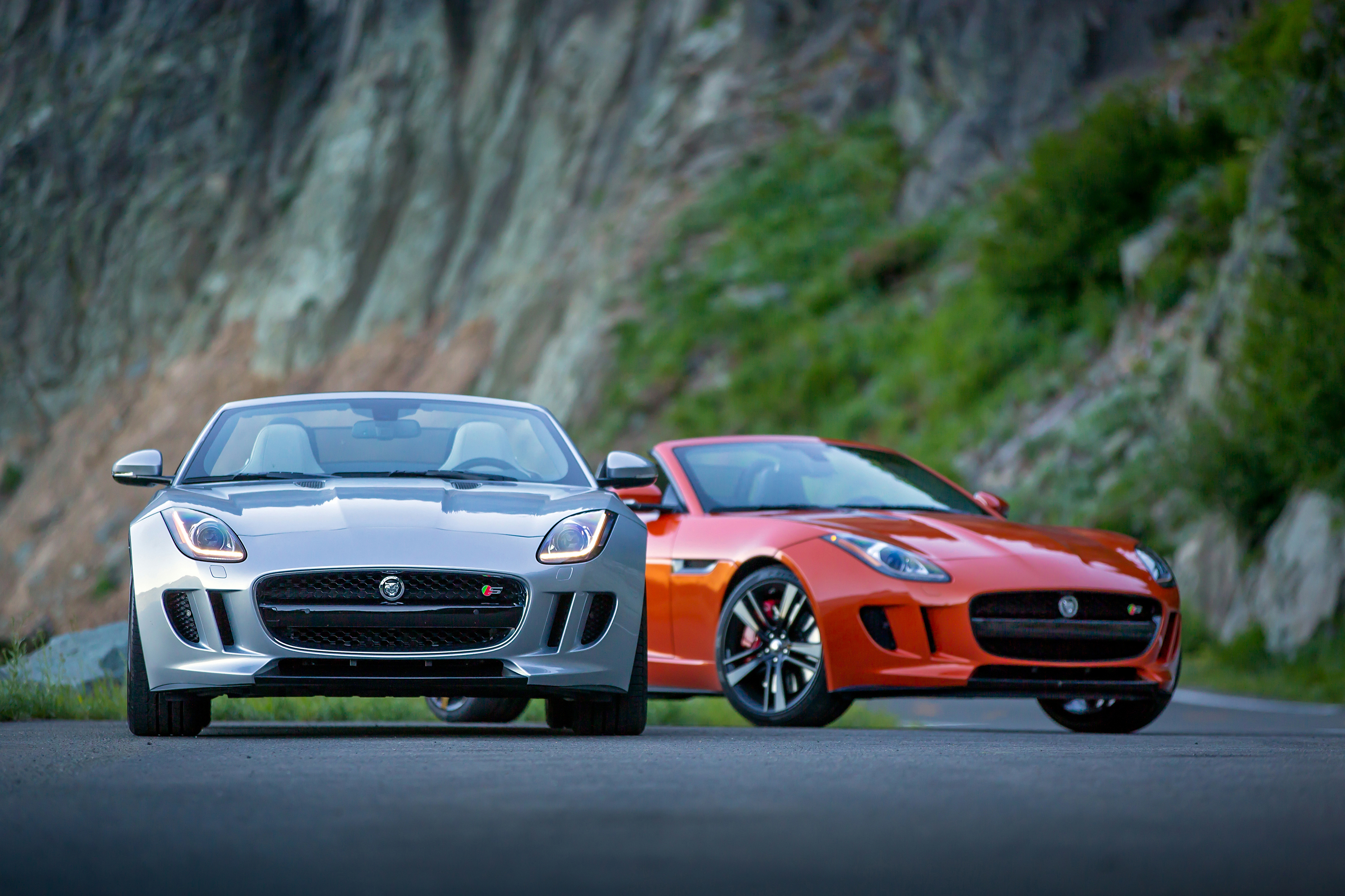 Jaguar cars using battery cables with aluminium